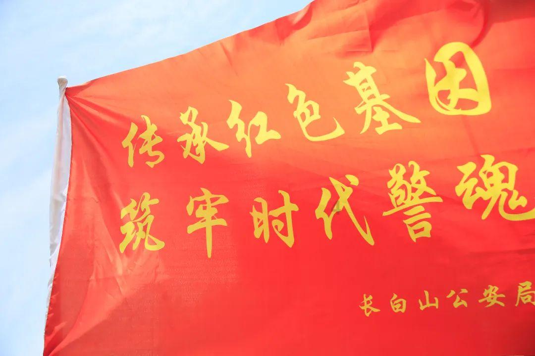 龙口非遗传承人创作出生动有趣的祥龙系列面塑作品